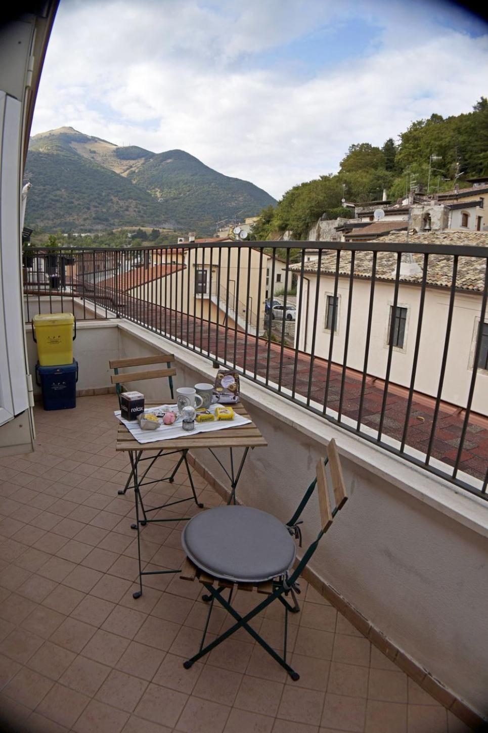 Casa Vacanze Donna Lucia Кастель-ди-Сангро Экстерьер фото